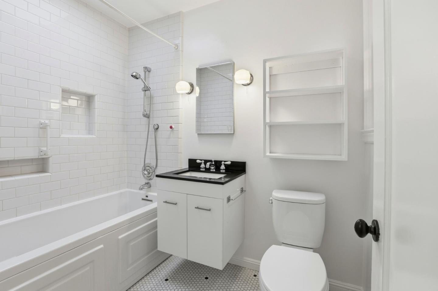 Detail Gallery Image 29 of 46 For 2674 18th Ave, San Francisco,  CA 94116 - 3 Beds | 2 Baths