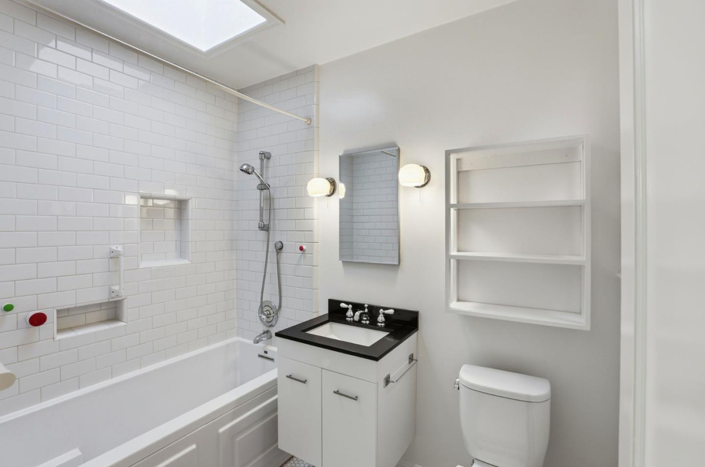 Detail Gallery Image 30 of 46 For 2674 18th Ave, San Francisco,  CA 94116 - 3 Beds | 2 Baths