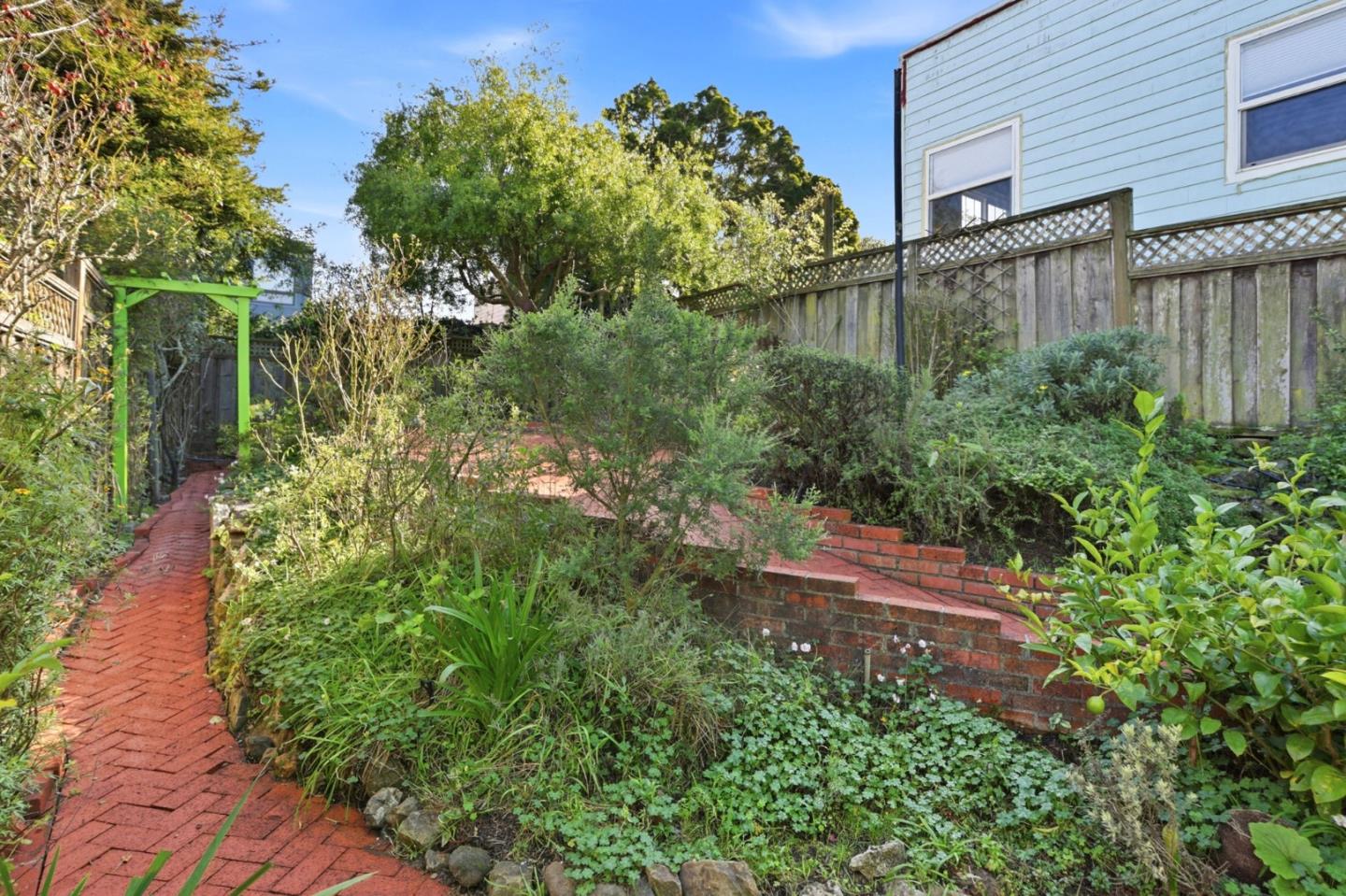 Detail Gallery Image 39 of 46 For 2674 18th Ave, San Francisco,  CA 94116 - 3 Beds | 2 Baths