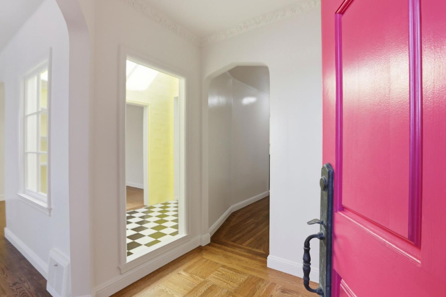 Detail Gallery Image 5 of 46 For 2674 18th Ave, San Francisco,  CA 94116 - 3 Beds | 2 Baths