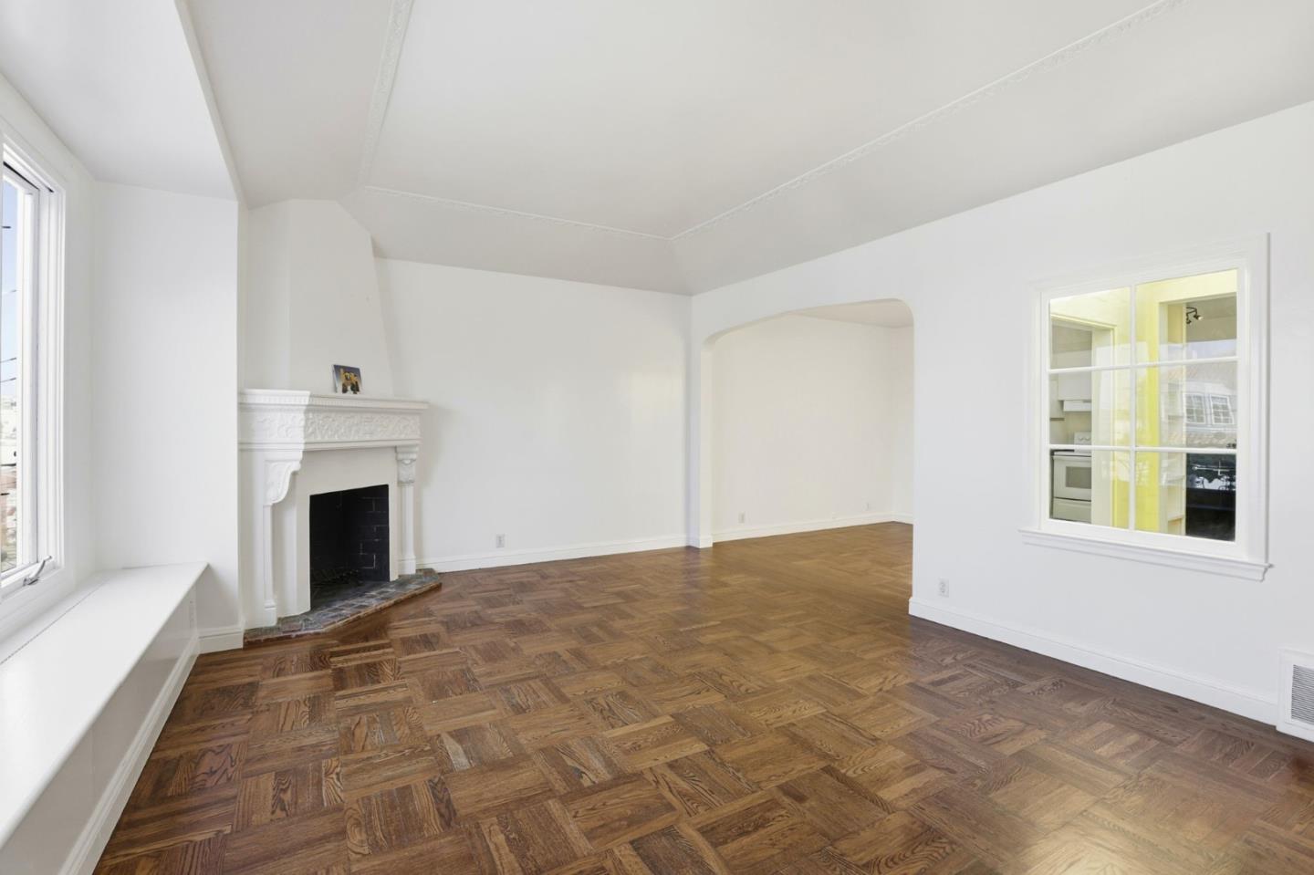 Detail Gallery Image 7 of 46 For 2674 18th Ave, San Francisco,  CA 94116 - 3 Beds | 2 Baths