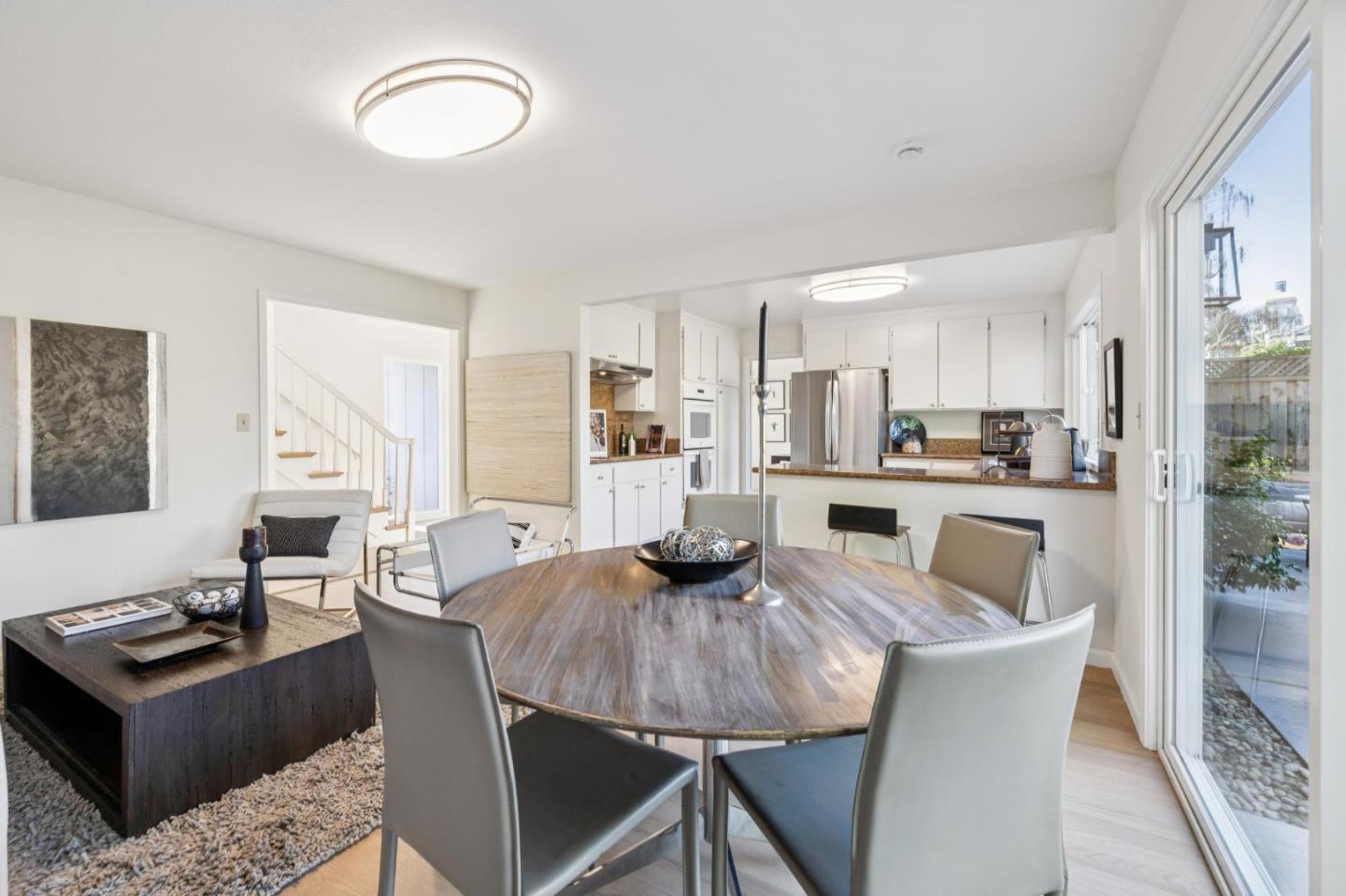 Detail Gallery Image 17 of 41 For 3352 Villa Robleda Dr, Mountain View,  CA 94040 - 4 Beds | 2/1 Baths