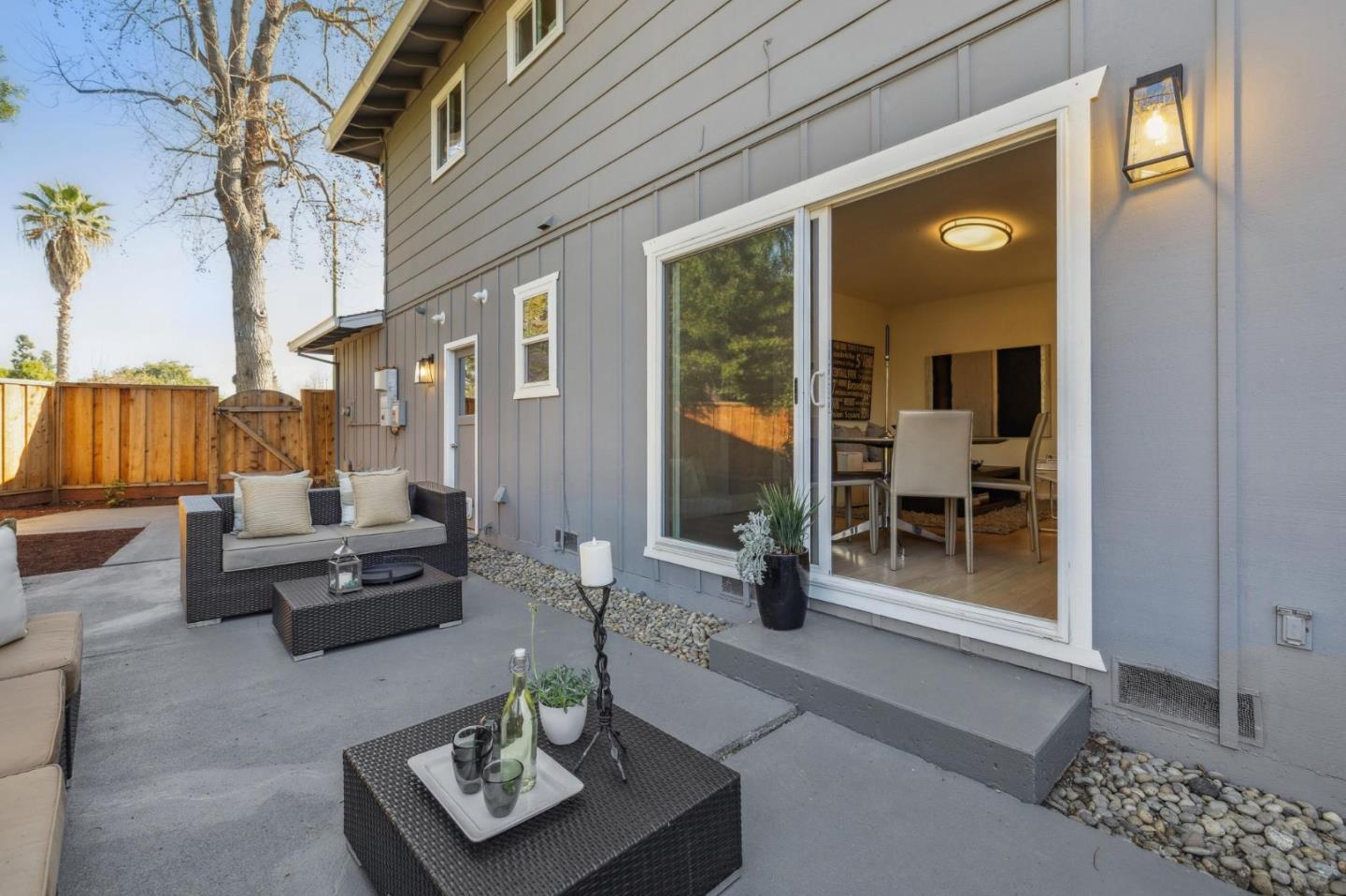 Detail Gallery Image 19 of 41 For 3352 Villa Robleda Dr, Mountain View,  CA 94040 - 4 Beds | 2/1 Baths