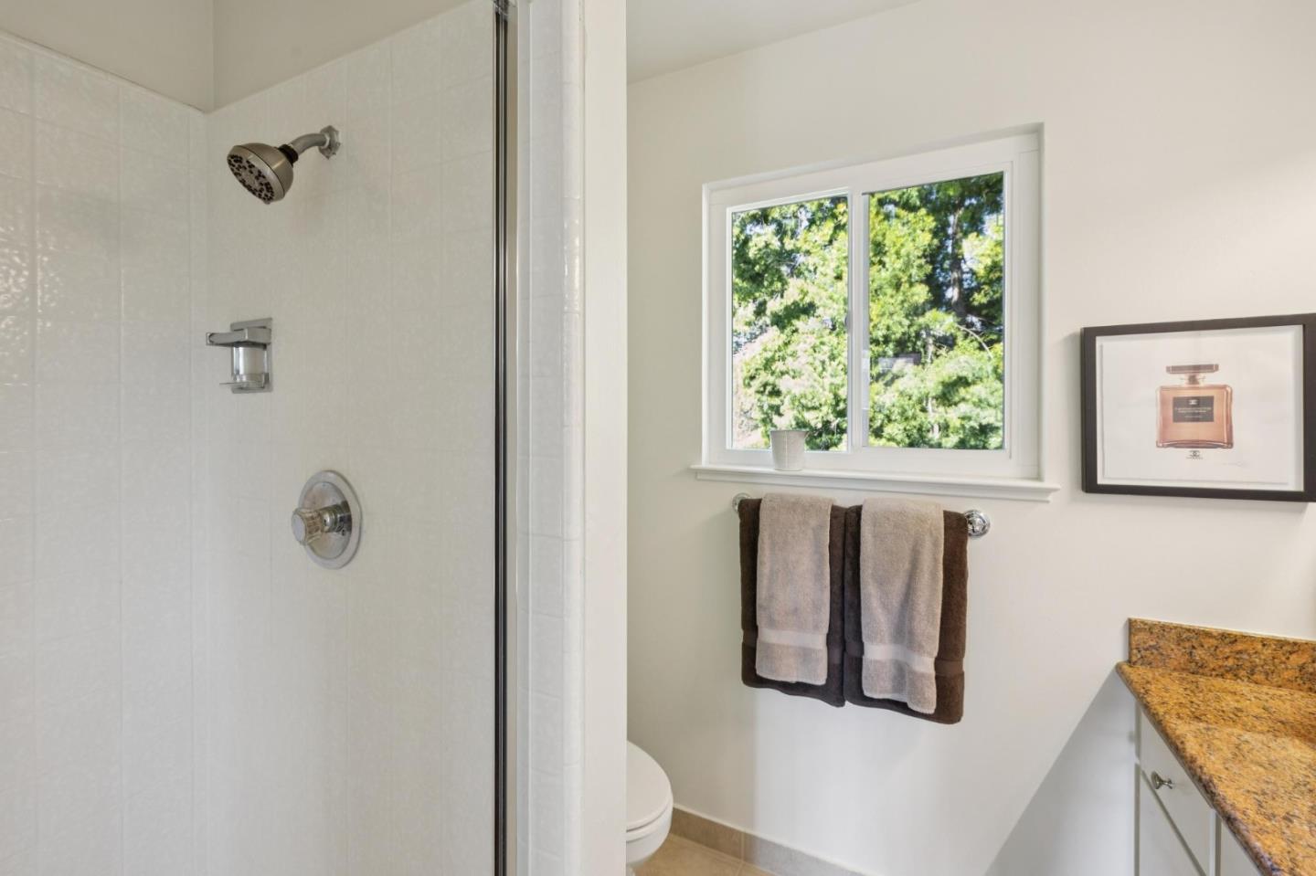 Detail Gallery Image 25 of 41 For 3352 Villa Robleda Dr, Mountain View,  CA 94040 - 4 Beds | 2/1 Baths