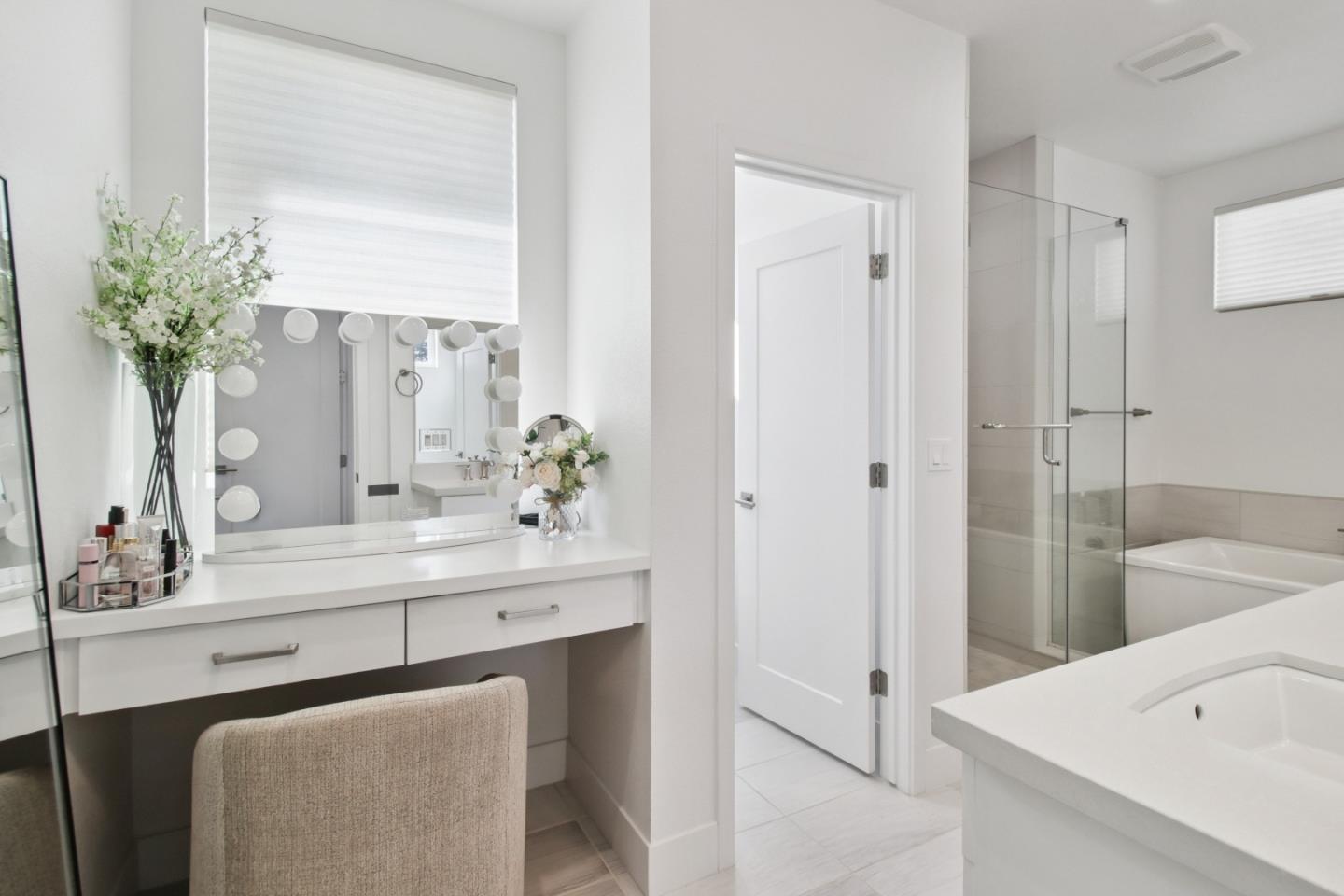 Detail Gallery Image 12 of 37 For 15040 Briggs Court, Los Gatos,  CA 95032 - 2 Beds | 2/1 Baths