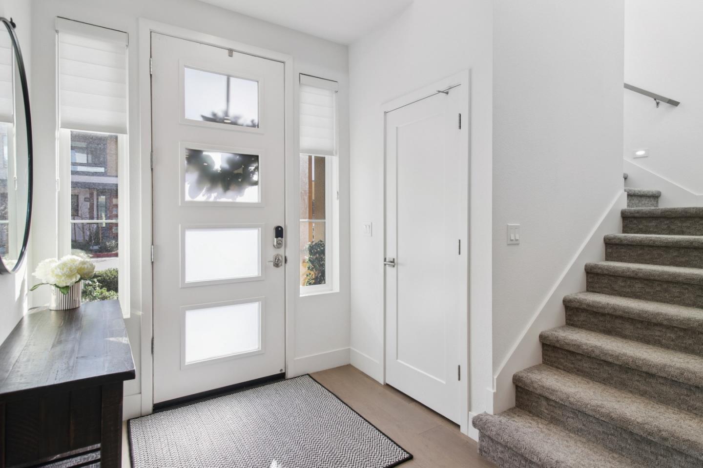 Detail Gallery Image 2 of 37 For 15040 Briggs Court, Los Gatos,  CA 95032 - 2 Beds | 2/1 Baths