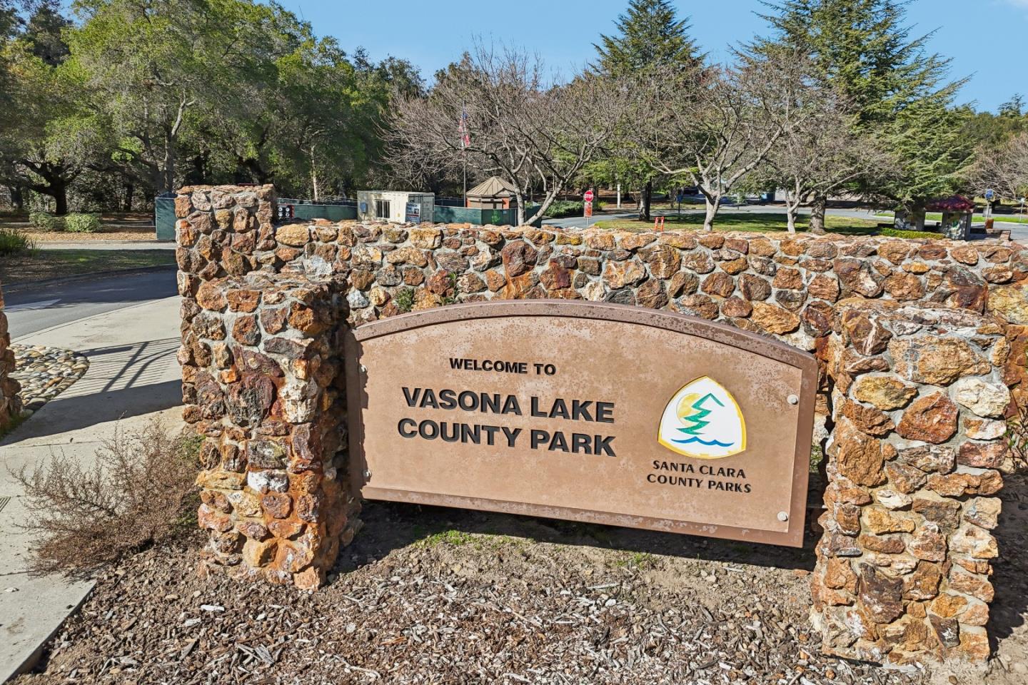 Detail Gallery Image 33 of 37 For 15040 Briggs Court, Los Gatos,  CA 95032 - 2 Beds | 2/1 Baths