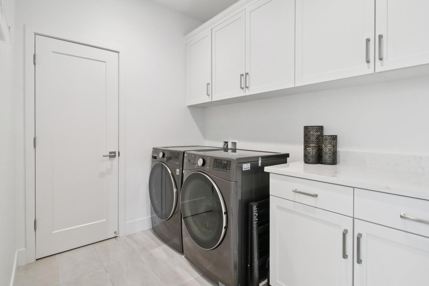 Detail Gallery Image 7 of 37 For 15040 Briggs Court, Los Gatos,  CA 95032 - 2 Beds | 2/1 Baths