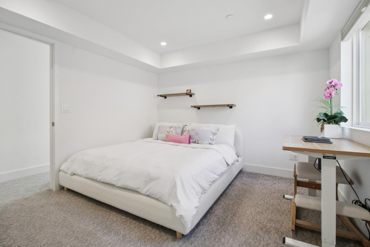 Detail Gallery Image 8 of 37 For 15040 Briggs Court, Los Gatos,  CA 95032 - 2 Beds | 2/1 Baths