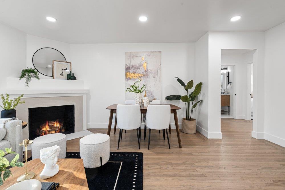 Detail Gallery Image 13 of 31 For 579 Green Manor Ct, Palo Alto,  CA 94301 - 2 Beds | 1 Baths