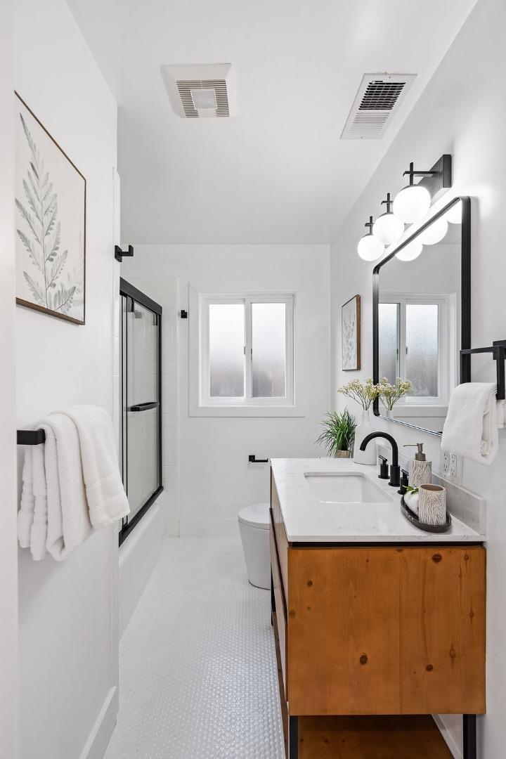 Detail Gallery Image 20 of 31 For 579 Green Manor Ct, Palo Alto,  CA 94301 - 2 Beds | 1 Baths