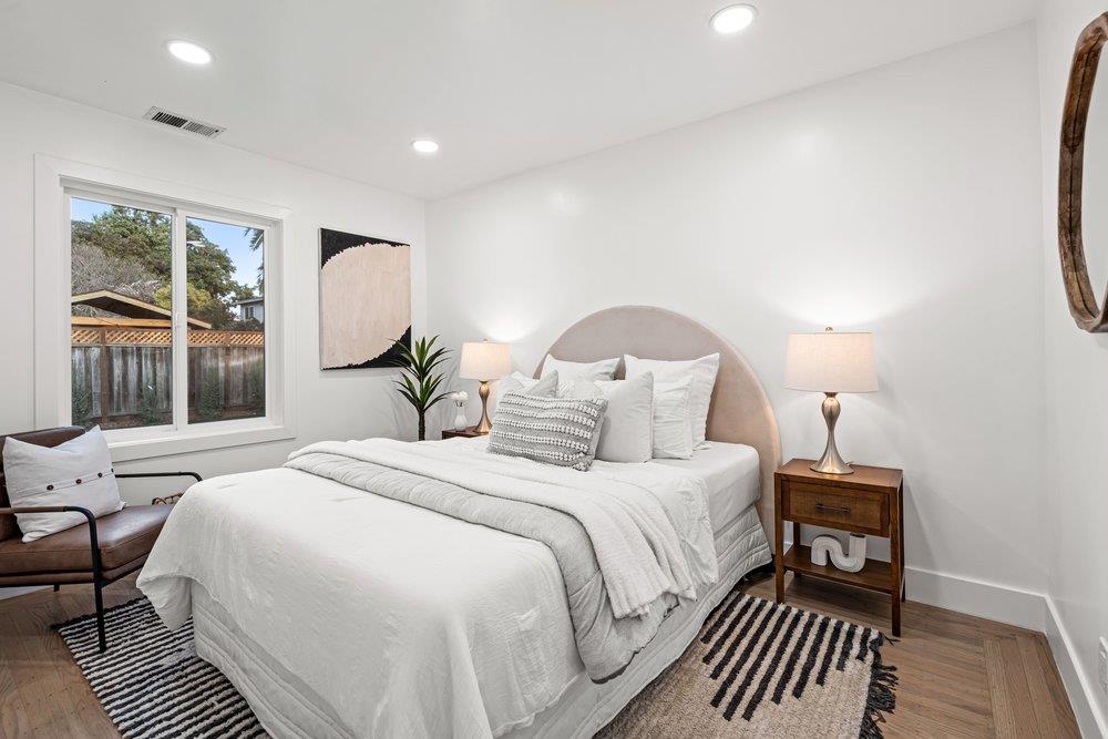 Detail Gallery Image 21 of 31 For 579 Green Manor Ct, Palo Alto,  CA 94301 - 2 Beds | 1 Baths