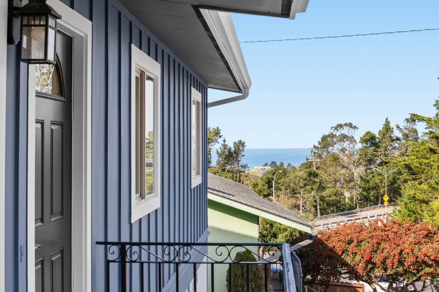 Detail Gallery Image 2 of 25 For 3971 Elston Dr, San Bruno,  CA 94066 - 3 Beds | 2 Baths