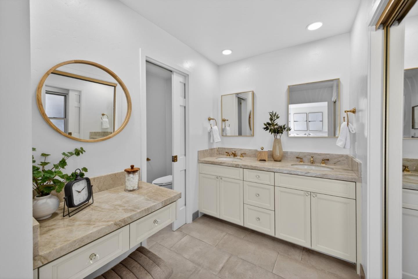 Detail Gallery Image 19 of 43 For 3411 Shady Spring Ln, Mountain View,  CA 94040 - 4 Beds | 2/1 Baths