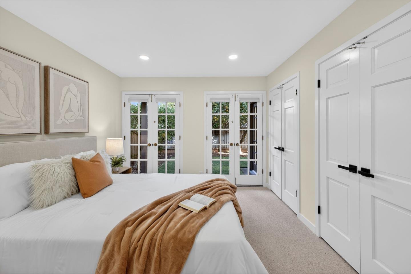 Detail Gallery Image 22 of 43 For 3411 Shady Spring Ln, Mountain View,  CA 94040 - 4 Beds | 2/1 Baths