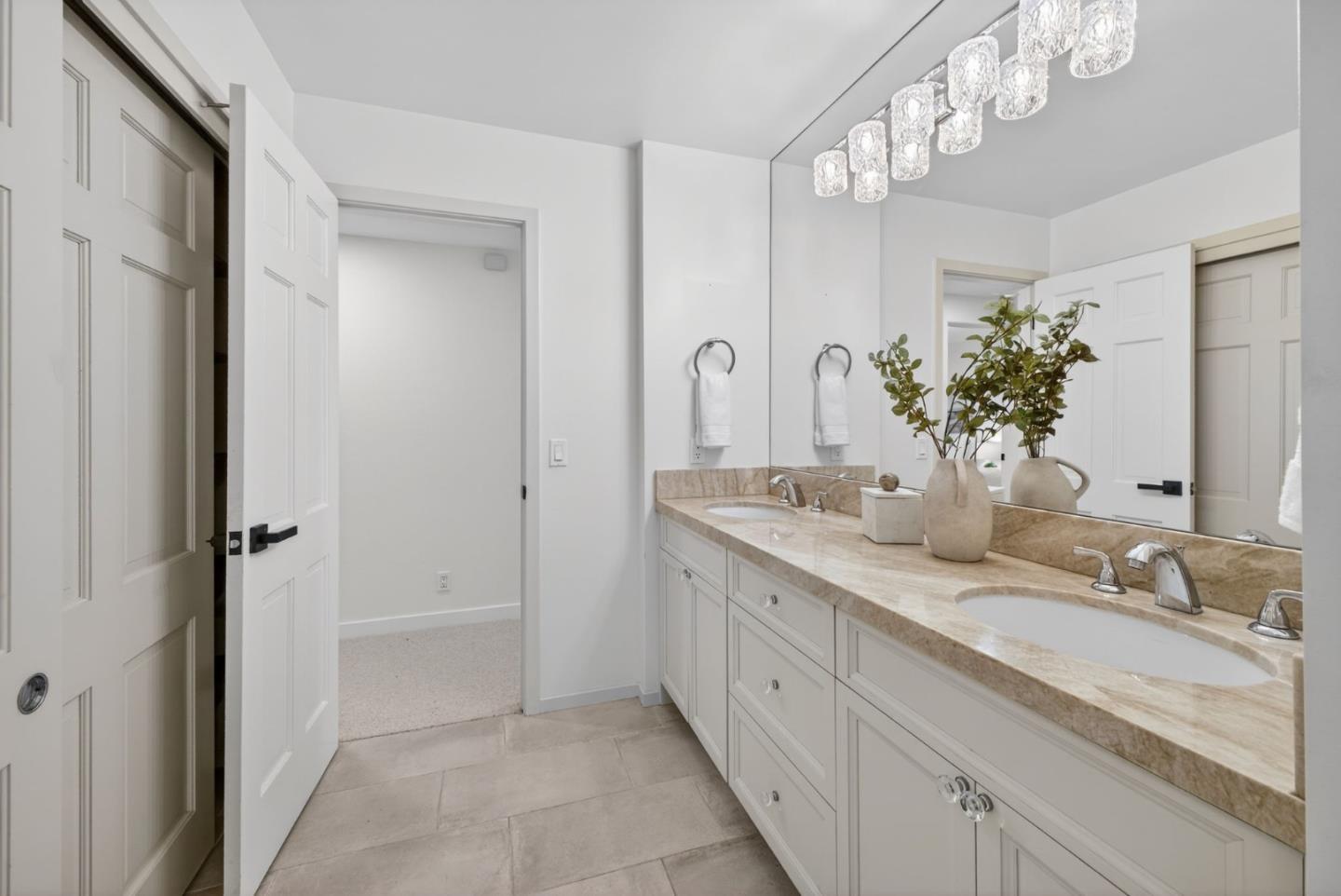 Detail Gallery Image 25 of 43 For 3411 Shady Spring Ln, Mountain View,  CA 94040 - 4 Beds | 2/1 Baths