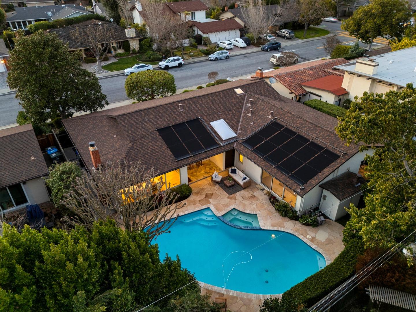 Detail Gallery Image 36 of 43 For 3411 Shady Spring Ln, Mountain View,  CA 94040 - 4 Beds | 2/1 Baths