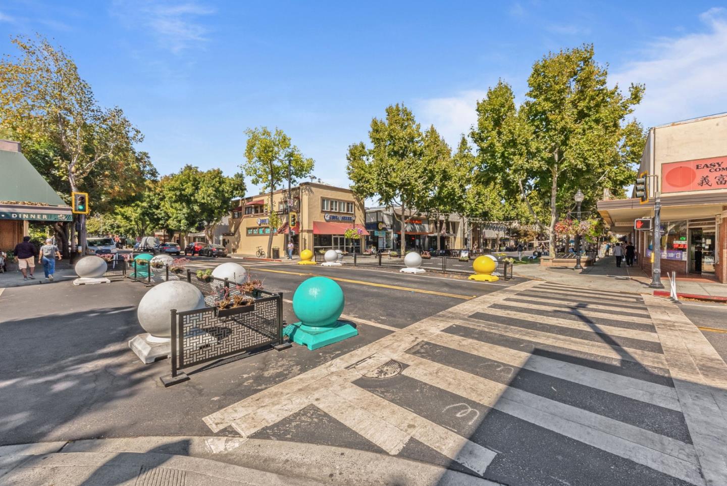 Detail Gallery Image 39 of 43 For 3411 Shady Spring Ln, Mountain View,  CA 94040 - 4 Beds | 2/1 Baths