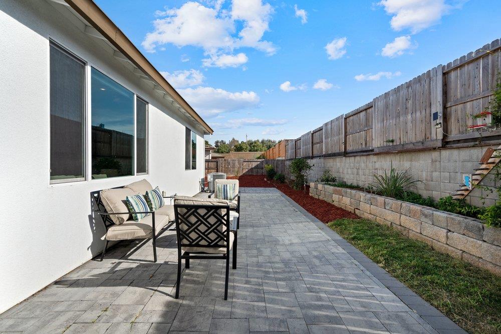 Detail Gallery Image 33 of 53 For 2111 Rosewood Dr, Hollister,  CA 95023 - 4 Beds | 2/1 Baths