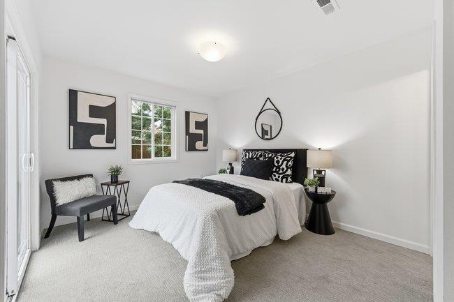 Detail Gallery Image 17 of 38 For 1014 King St, Redwood City,  CA 94061 - 4 Beds | 3 Baths