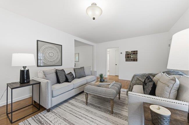 Detail Gallery Image 6 of 38 For 1014 King St, Redwood City,  CA 94061 - 4 Beds | 3 Baths