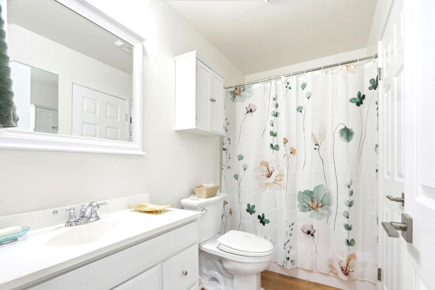 Detail Gallery Image 17 of 22 For 150 W Edith Ave #13,  Los Altos,  CA 94022 - 1 Beds | 1 Baths