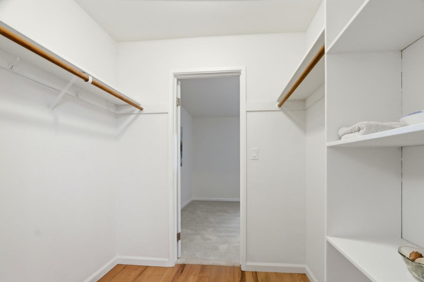 Detail Gallery Image 19 of 22 For 150 W Edith Ave #13,  Los Altos,  CA 94022 - 1 Beds | 1 Baths