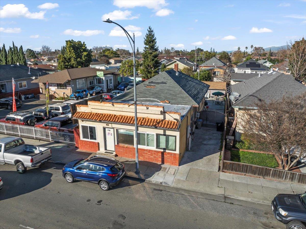 Detail Gallery Image 2 of 10 For 899 W San Carlos St #1,  San Jose,  CA 95126 - – Beds | – Baths