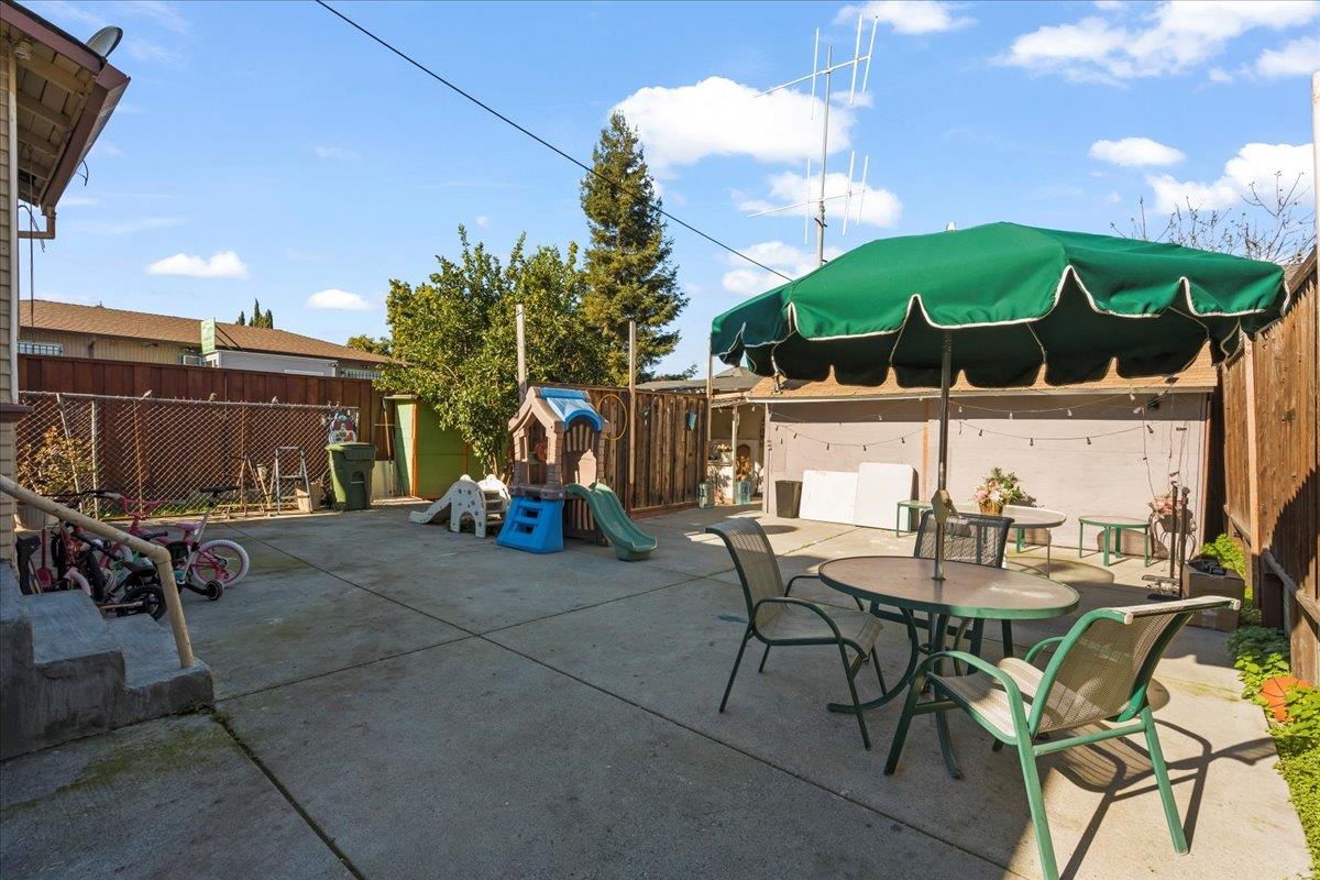 Detail Gallery Image 6 of 10 For 899 W San Carlos St #1,  San Jose,  CA 95126 - – Beds | – Baths