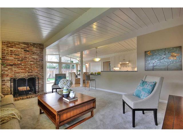 Detail Gallery Image 12 of 19 For 990 Amarillo Ave, Palo Alto,  CA 94303 - 5 Beds | 2 Baths