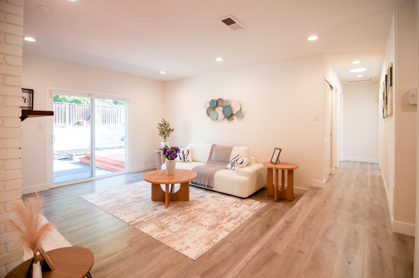 Detail Gallery Image 4 of 30 For 2144 Ashwood Ln, San Jose,  CA 95132 - 3 Beds | 2 Baths