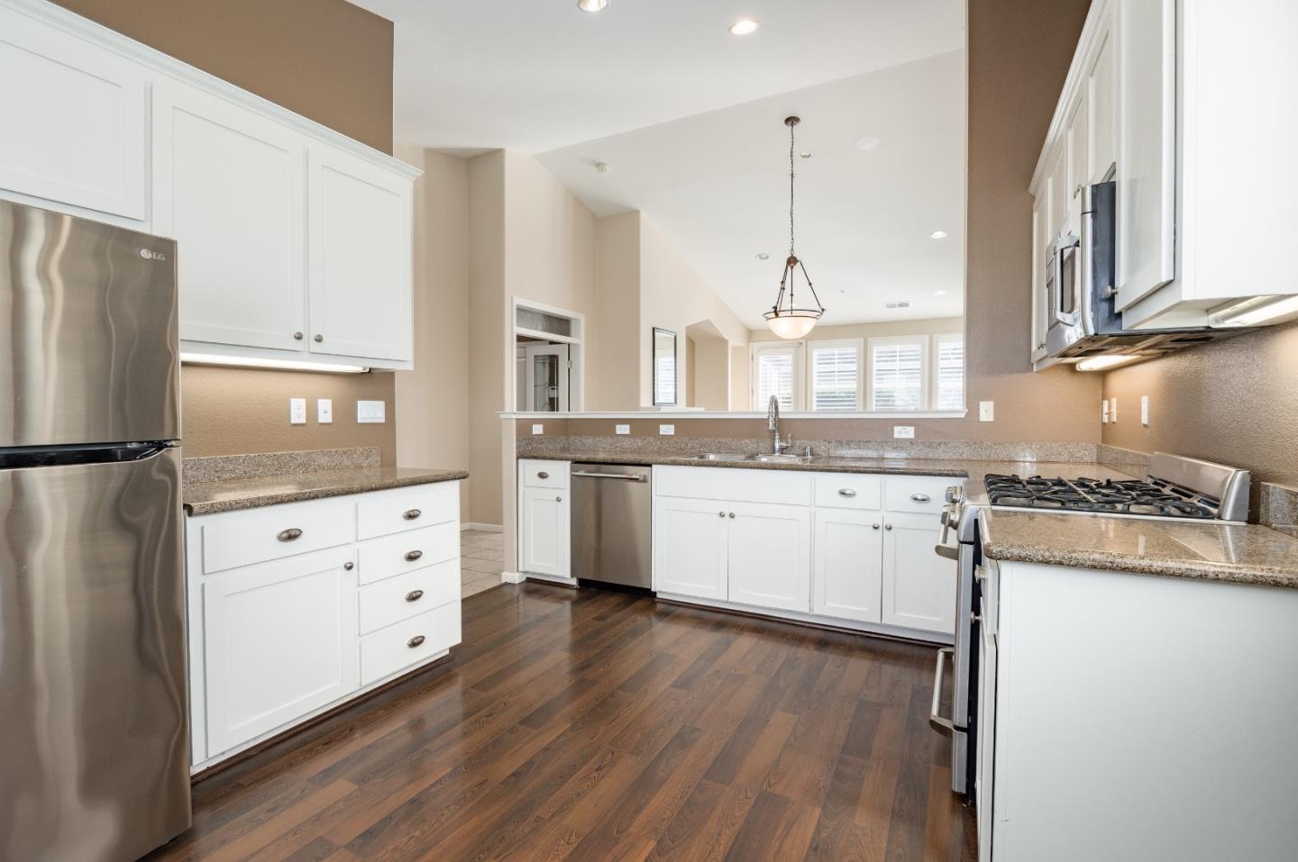 Detail Gallery Image 12 of 37 For 836 Delta Way, Watsonville,  CA 95076 - 3 Beds | 2 Baths