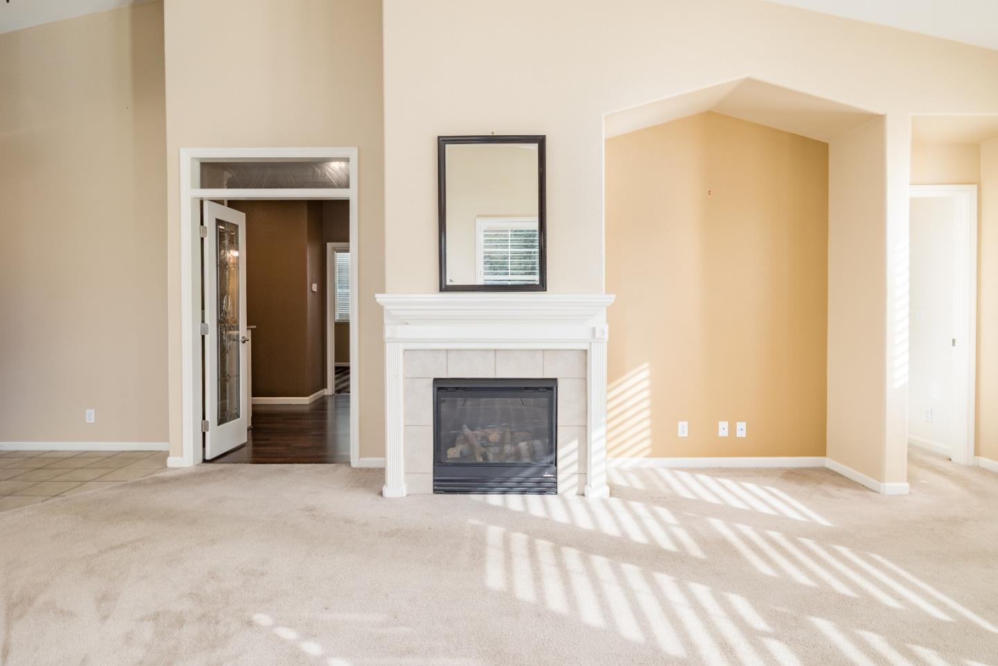 Detail Gallery Image 8 of 37 For 836 Delta Way, Watsonville,  CA 95076 - 3 Beds | 2 Baths