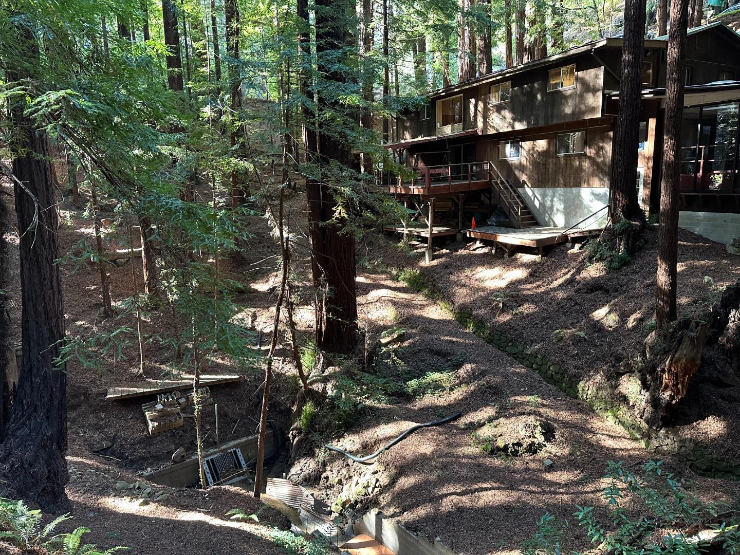 Detail Gallery Image 7 of 9 For 121 La Honda Rd, Woodside,  CA 94062 - 2 Beds | 2 Baths