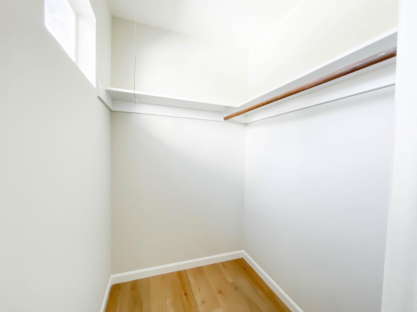 Detail Gallery Image 14 of 19 For 9 Ashton Ave, Millbrae,  CA 94030 - 3 Beds | 2 Baths