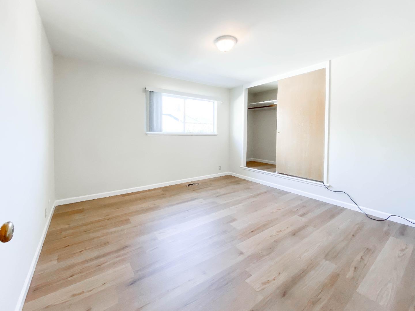 Detail Gallery Image 9 of 19 For 9 Ashton Ave, Millbrae,  CA 94030 - 3 Beds | 2 Baths