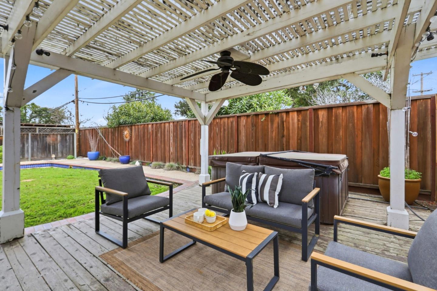 Detail Gallery Image 35 of 39 For 1688 Milroy Pl, San Jose,  CA 95124 - 4 Beds | 2/1 Baths
