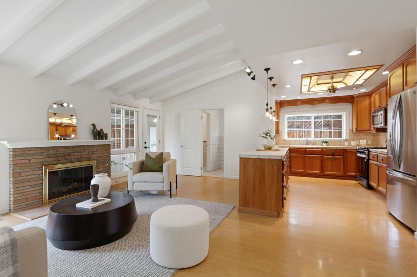 Detail Gallery Image 7 of 39 For 1688 Milroy Pl, San Jose,  CA 95124 - 4 Beds | 2/1 Baths