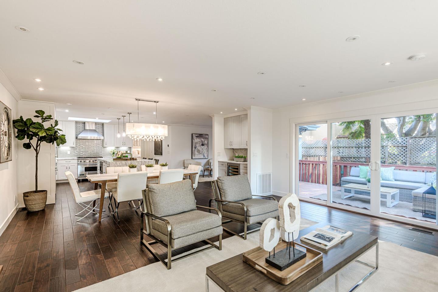 Detail Gallery Image 15 of 39 For 39 Victoria Rd, Burlingame,  CA 94010 - 2 Beds | 2 Baths