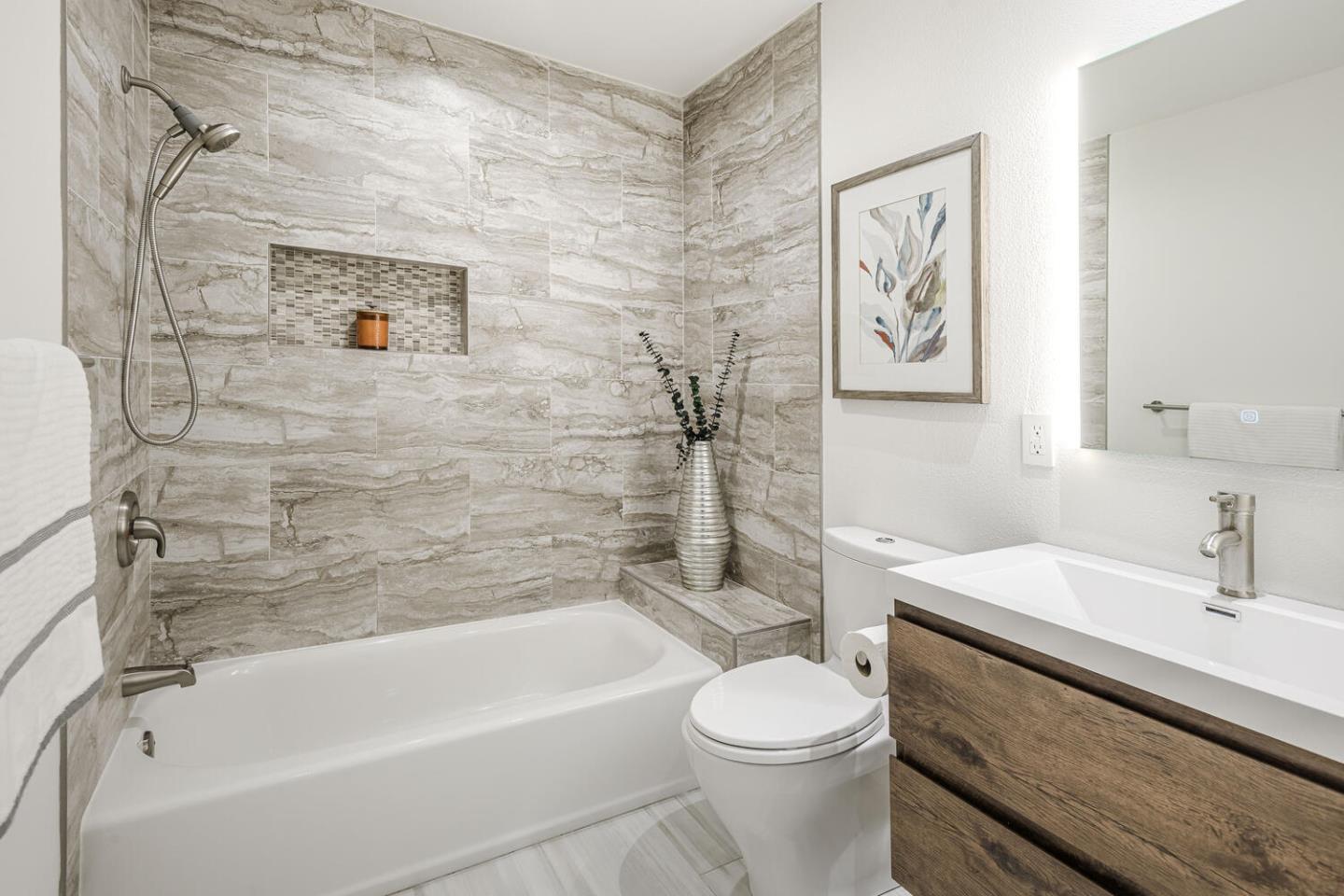 Detail Gallery Image 28 of 39 For 39 Victoria Rd, Burlingame,  CA 94010 - 2 Beds | 2 Baths