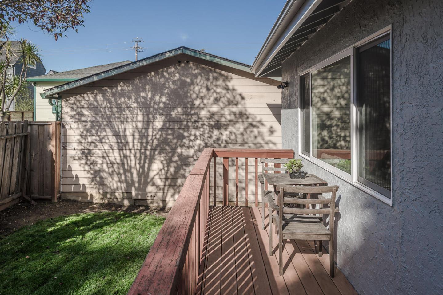 Detail Gallery Image 32 of 39 For 39 Victoria Rd, Burlingame,  CA 94010 - 2 Beds | 2 Baths