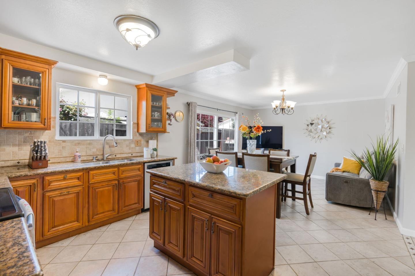 Detail Gallery Image 11 of 26 For 685 Parvin Dr, Milpitas,  CA 95035 - 4 Beds | 2 Baths