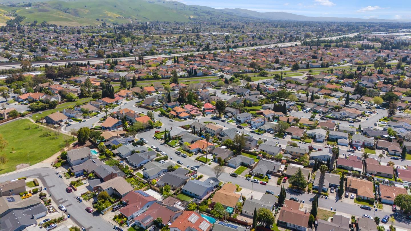 Detail Gallery Image 25 of 26 For 685 Parvin Dr, Milpitas,  CA 95035 - 4 Beds | 2 Baths