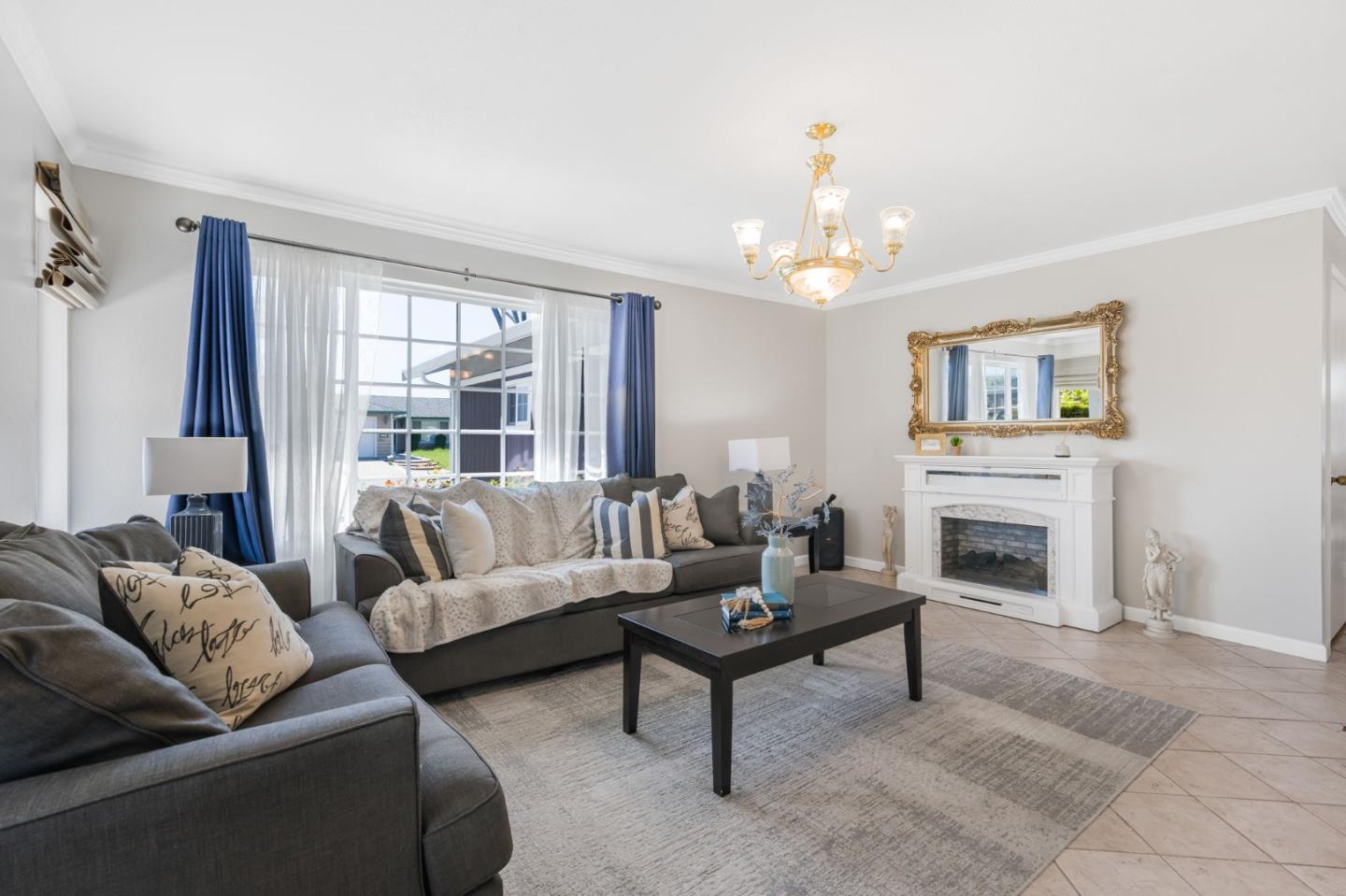 Detail Gallery Image 3 of 26 For 685 Parvin Dr, Milpitas,  CA 95035 - 4 Beds | 2 Baths