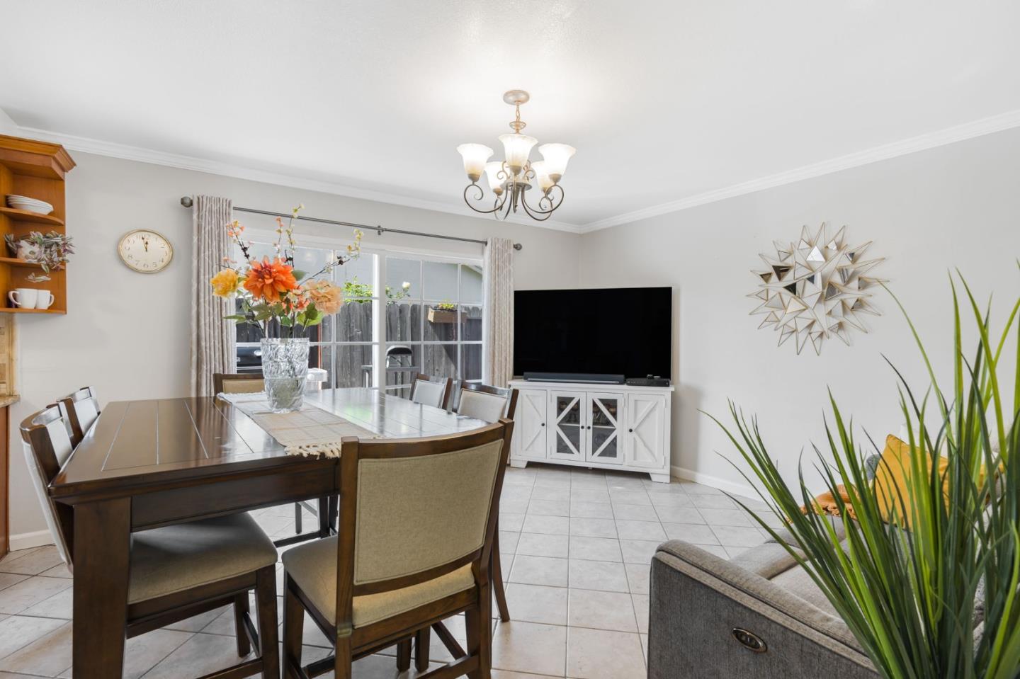 Detail Gallery Image 6 of 26 For 685 Parvin Dr, Milpitas,  CA 95035 - 4 Beds | 2 Baths