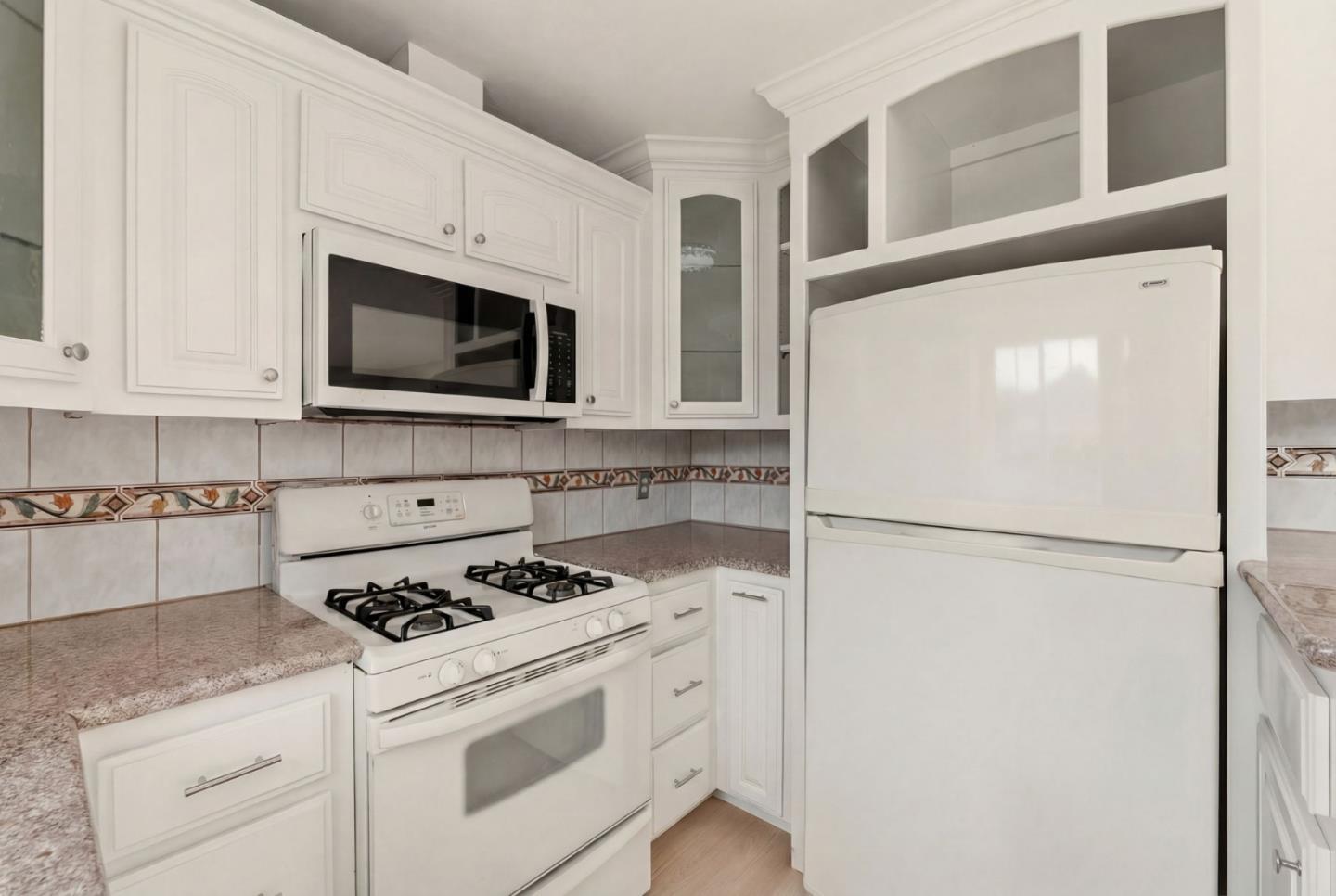 Detail Gallery Image 19 of 46 For 6761 Muscat Dr, San Jose,  CA 95119 - 4 Beds | 2 Baths