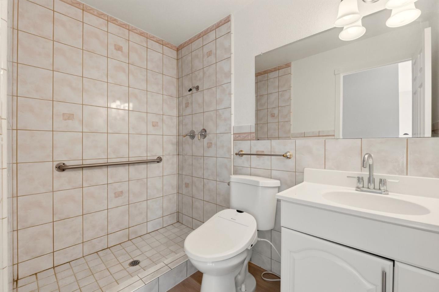 Detail Gallery Image 27 of 46 For 6761 Muscat Dr, San Jose,  CA 95119 - 4 Beds | 2 Baths