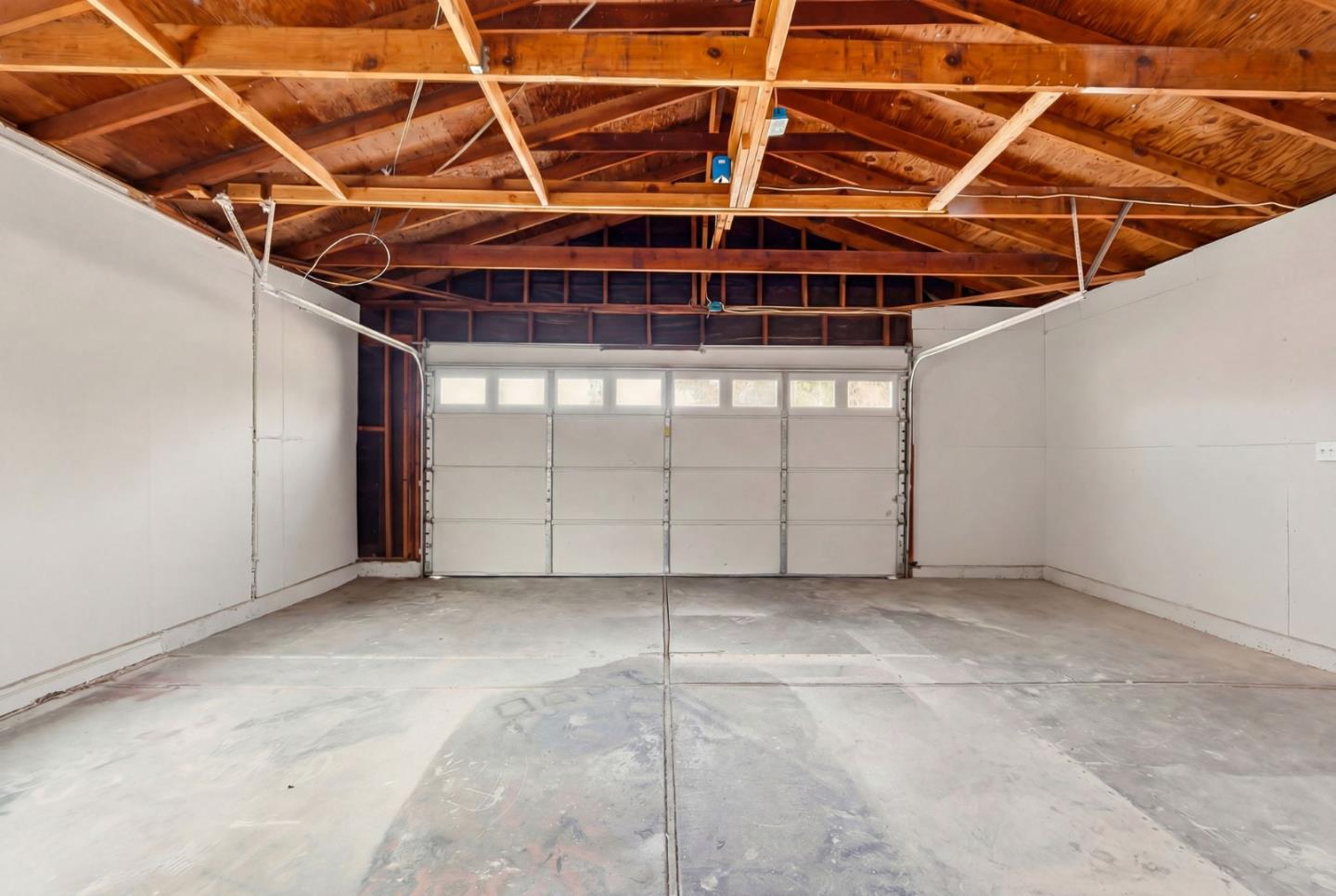 Detail Gallery Image 40 of 46 For 6761 Muscat Dr, San Jose,  CA 95119 - 4 Beds | 2 Baths