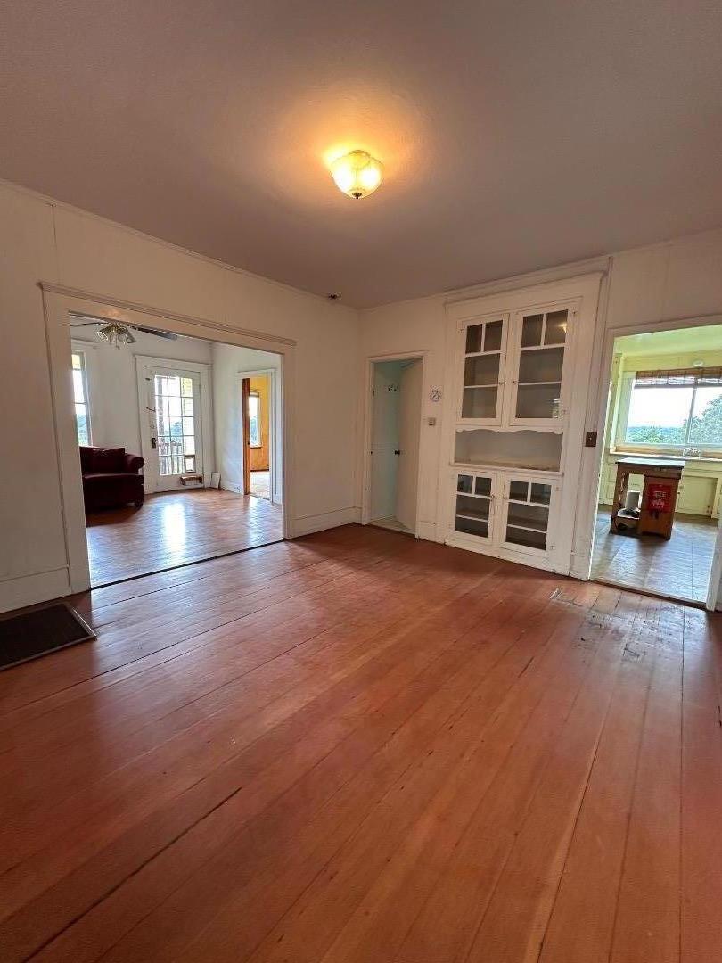 Detail Gallery Image 16 of 56 For 46 Valley View Rd, Watsonville,  CA 95076 - 5 Beds | 3 Baths