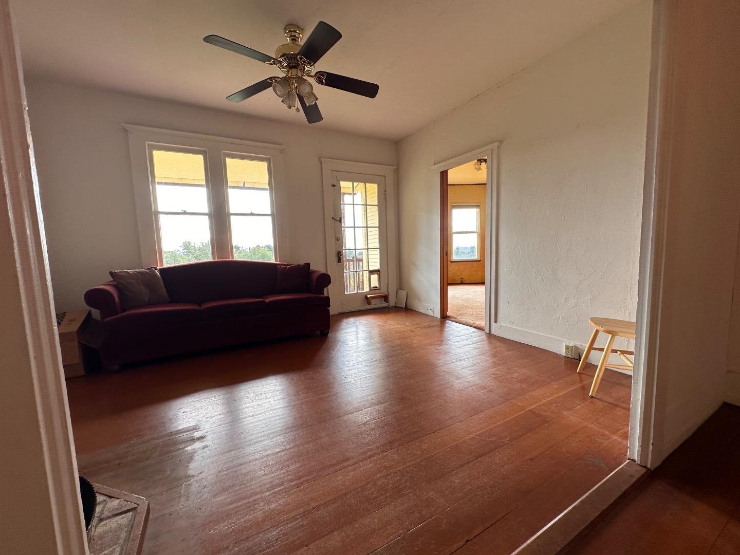 Detail Gallery Image 18 of 56 For 46 Valley View Rd, Watsonville,  CA 95076 - 5 Beds | 3 Baths